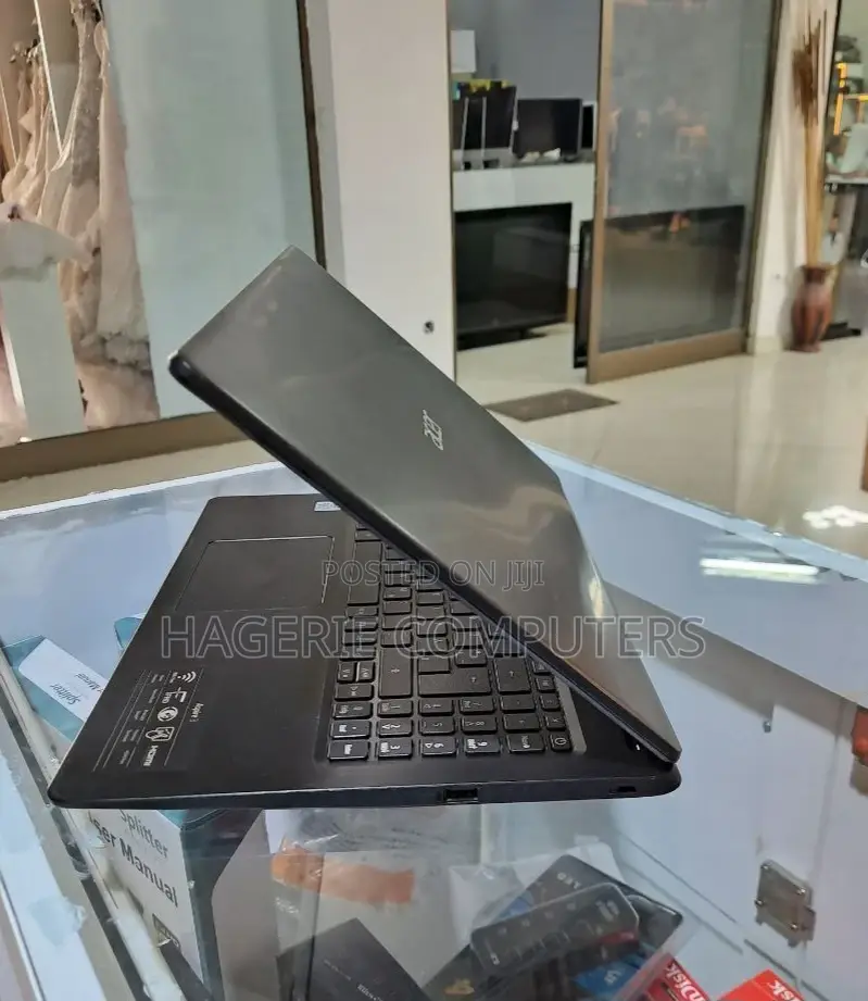 New Laptop Acer 8GB Intel Core I3 SSD 512GB