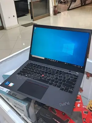 Photo - New Laptop Lenovo Thinkpad T14s Gen 2 16GB Intel Core I5 SSD 512GB