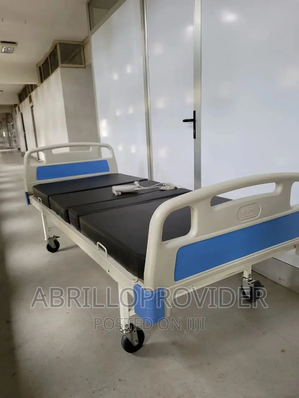 Hospital Bed With Remote Controll