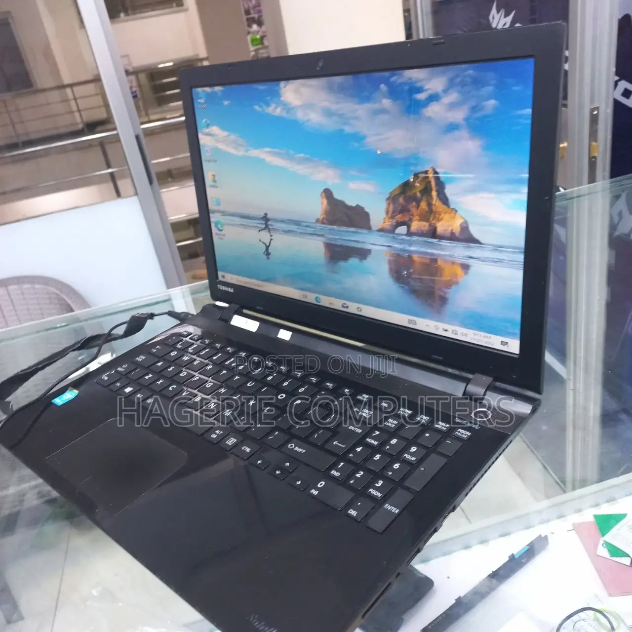 New Laptop Toshiba Satellite P50 4GB Intel Core I3 HDD 500GB