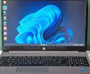 New Laptop HP 250 G8 8GB Intel Core I5 SSD 512GB