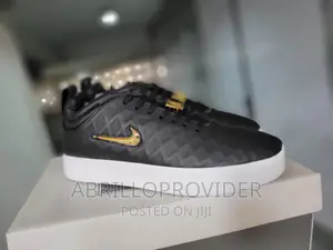 Photo - Nike Tiempo 17