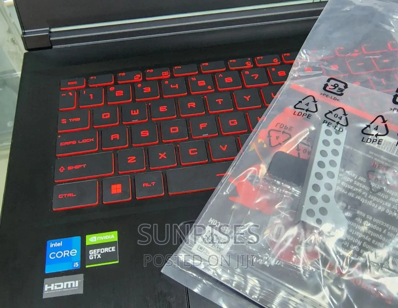 New Laptop MSI GF63 8GB Intel Core I5 SSD 256GB