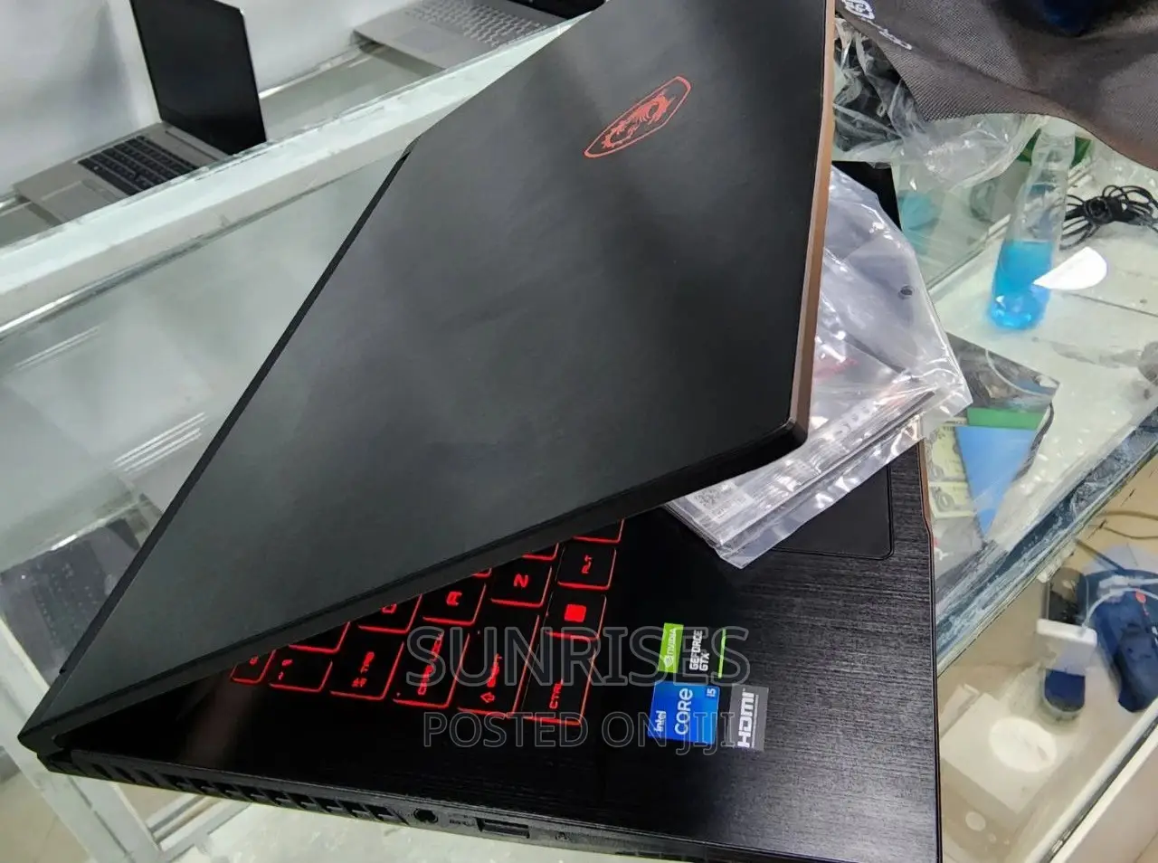 New Laptop MSI GF63 8GB Intel Core I5 SSD 256GB