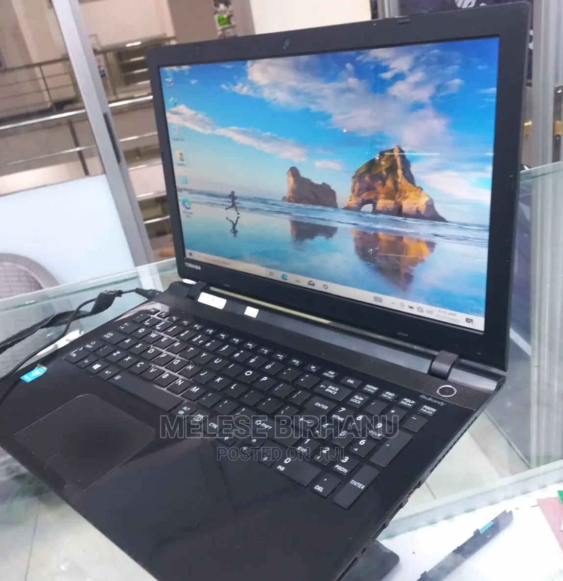 Laptop Toshiba Satellite C850 4GB Intel Core I3 HDD 500GB