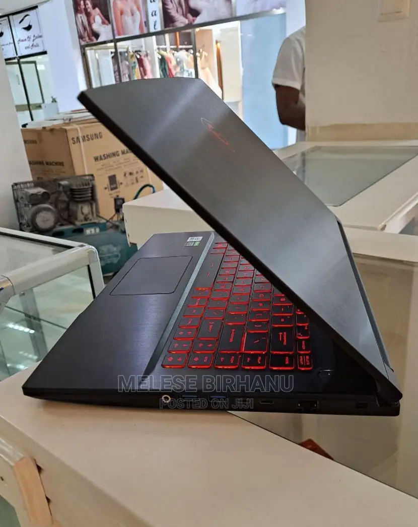 New Laptop MSI Katana GF66 16GB Intel Core I7 SSD 512GB