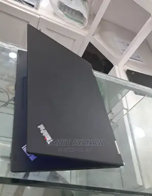 Photo - New Laptop Lenovo ThinkPad Yoga 370 16GB Intel Core I7 SSD 512GB