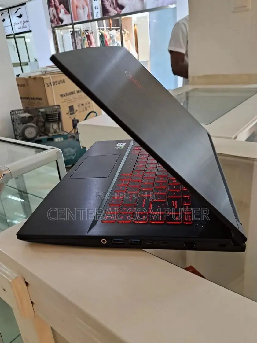 New Laptop MSI GP65 Leopard 16GB Intel Core I7 SSD 512GB