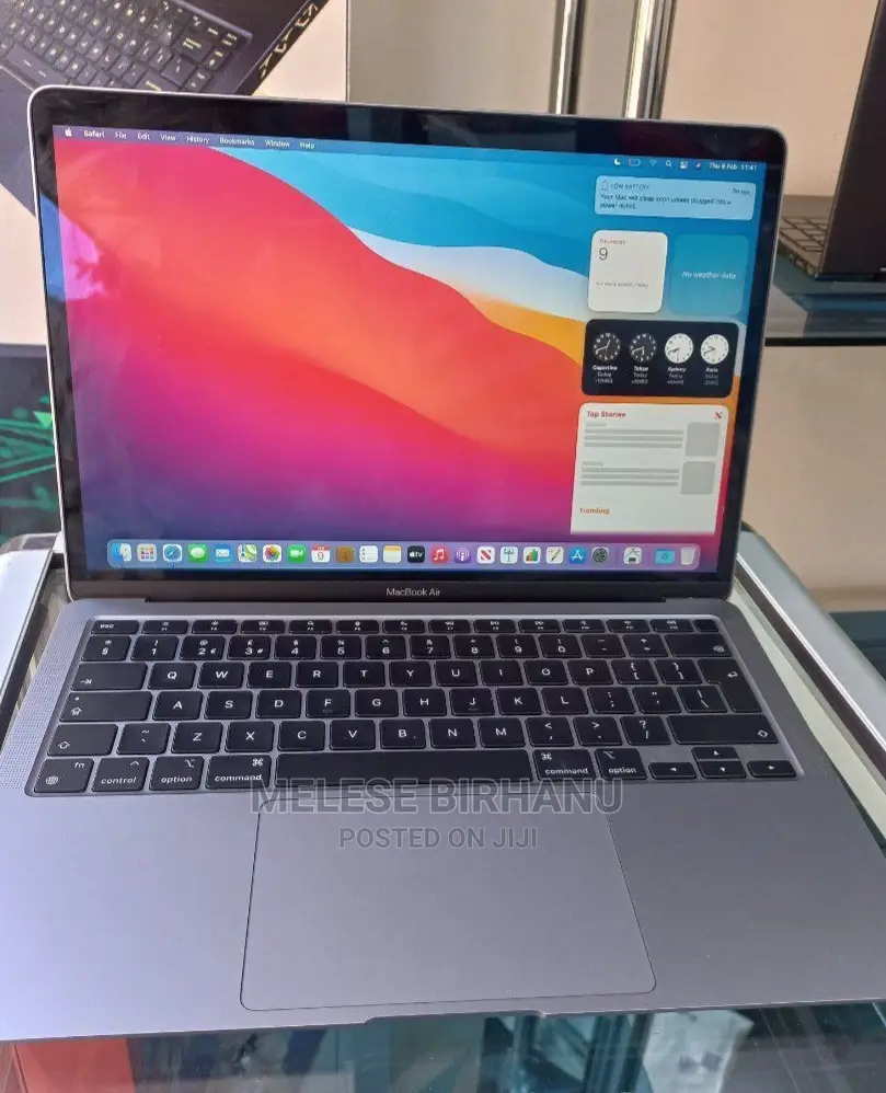 New Laptop Apple MacBook Air 2020 M1 8GB Intel Core I5 SSD 256GB