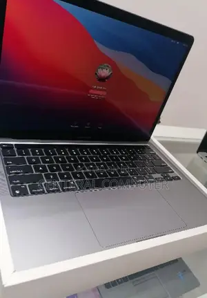 New Laptop Apple MacBook 8GB Apple M1 SSD 256GB