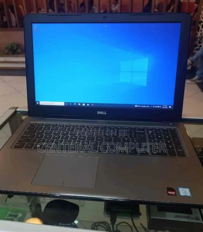 New Laptop Dell Inspiron 15 8GB Intel Core I5 SSD 500GB