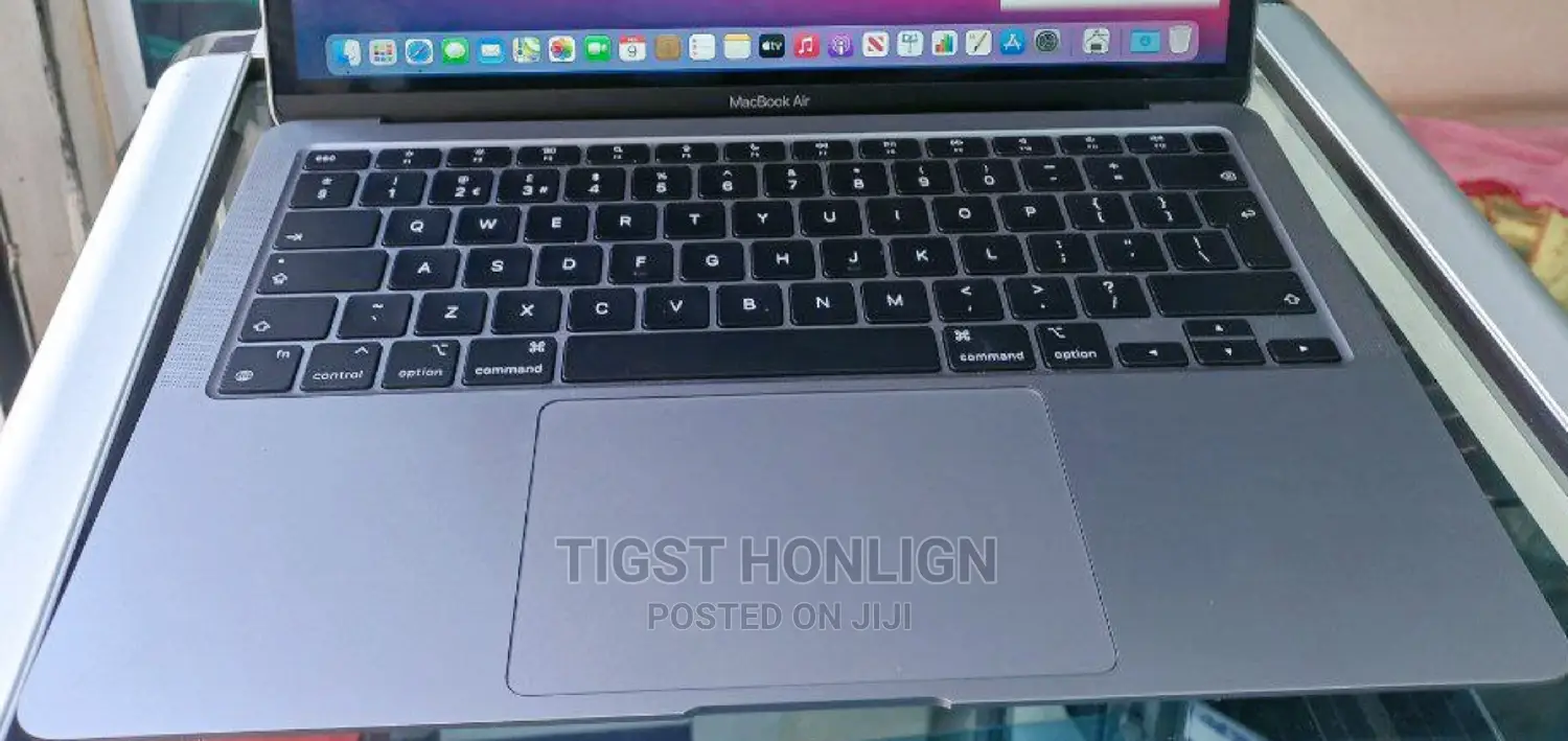 New Laptop Apple MacBook Air 2020 M1 8GB Intel Core I5 SSD 256GB