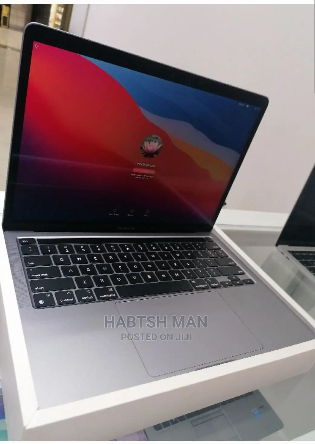 New Laptop Apple MacBook Pro M1 8GB SSD 256GB