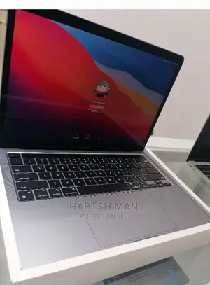 New Laptop Apple MacBook Pro M1 8GB SSD 256GB