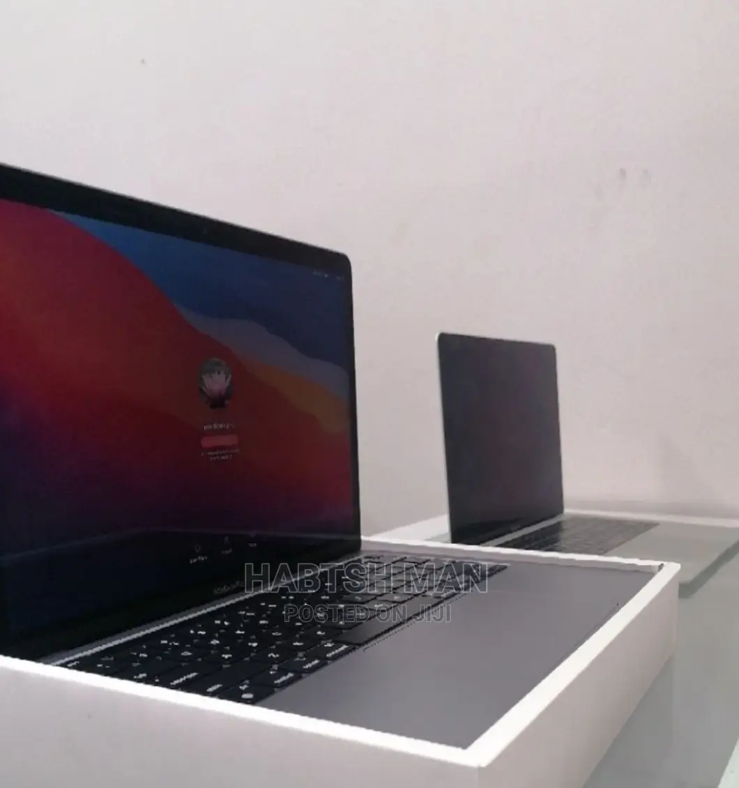 New Laptop Apple MacBook Pro M1 8GB SSD 256GB