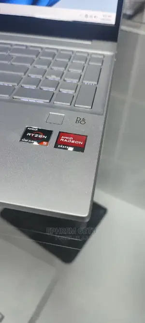 New Laptop HP Pavilion 15 8GB AMD Ryzen 5 SSD 512GB