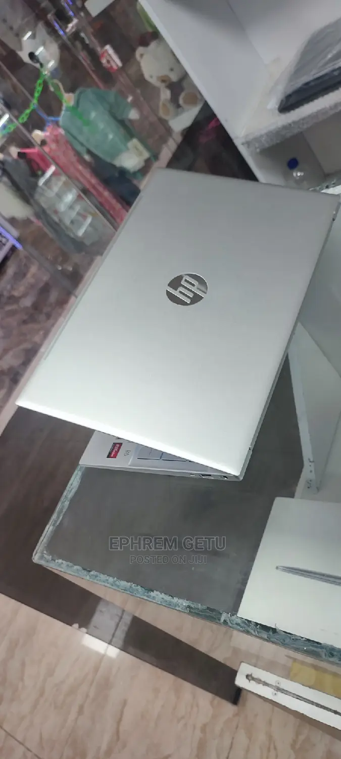 New Laptop HP Pavilion 15 8GB AMD Ryzen 5 SSD 512GB