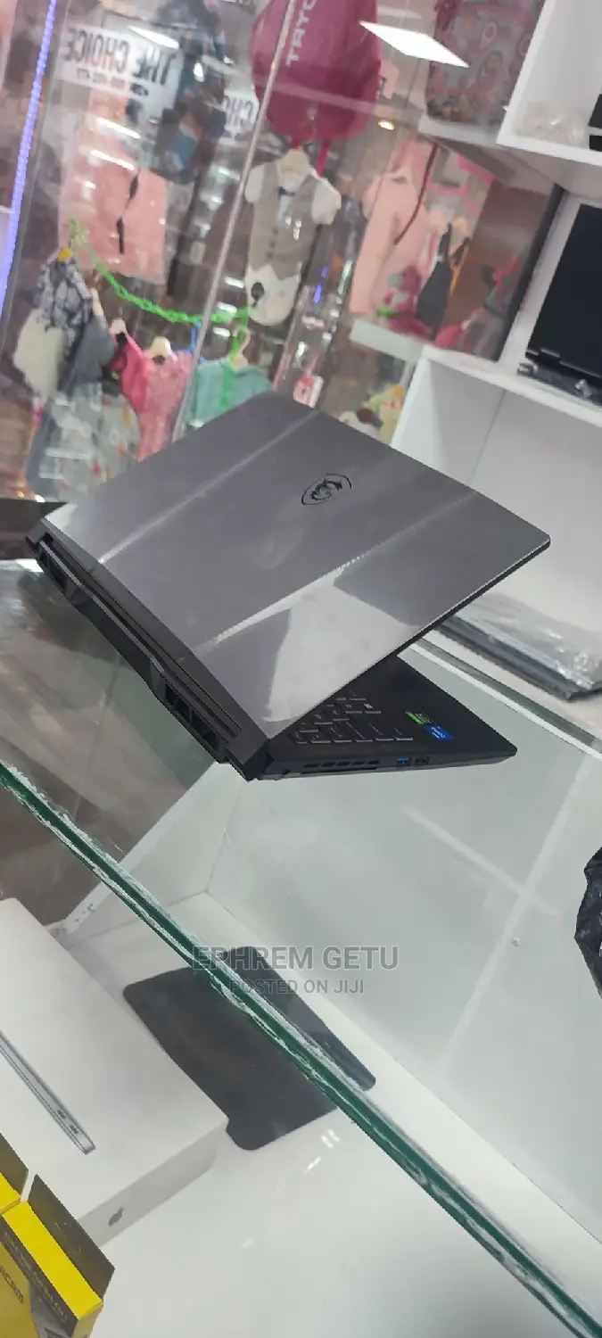 New Laptop MSI CR600 8GB Intel Core I5 SSD 512GB