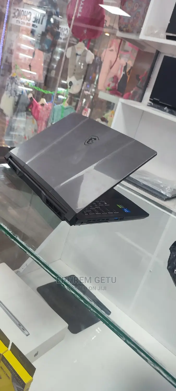 New Laptop MSI CR600 8GB Intel Core I5 SSD 512GB