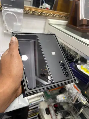 Photo - New Samsung Galaxy Z Fold4 512 GB Black