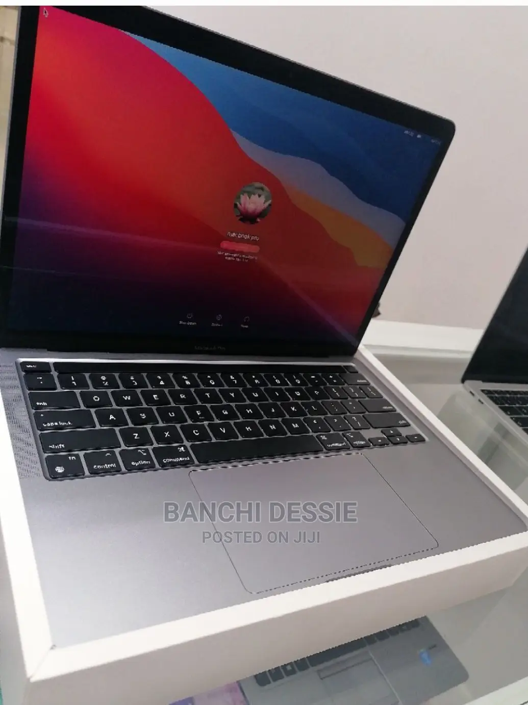 New Laptop Apple MacBook Pro M1 8GB Apple M1 SSD 256GB