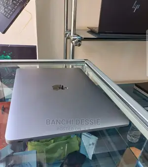 New Laptop Apple MacBook Air 2020 8GB Intel Core I5 SSD 1T