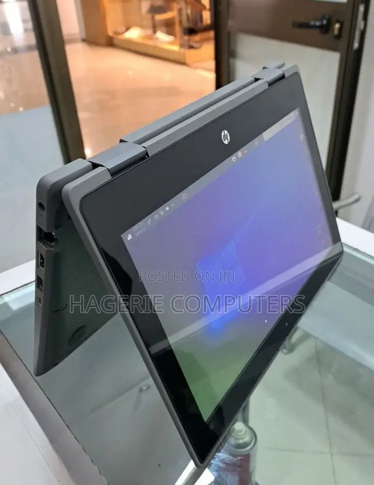 New Laptop HP X360 310 G2 8GB Intel Core I3 SSD 256GB