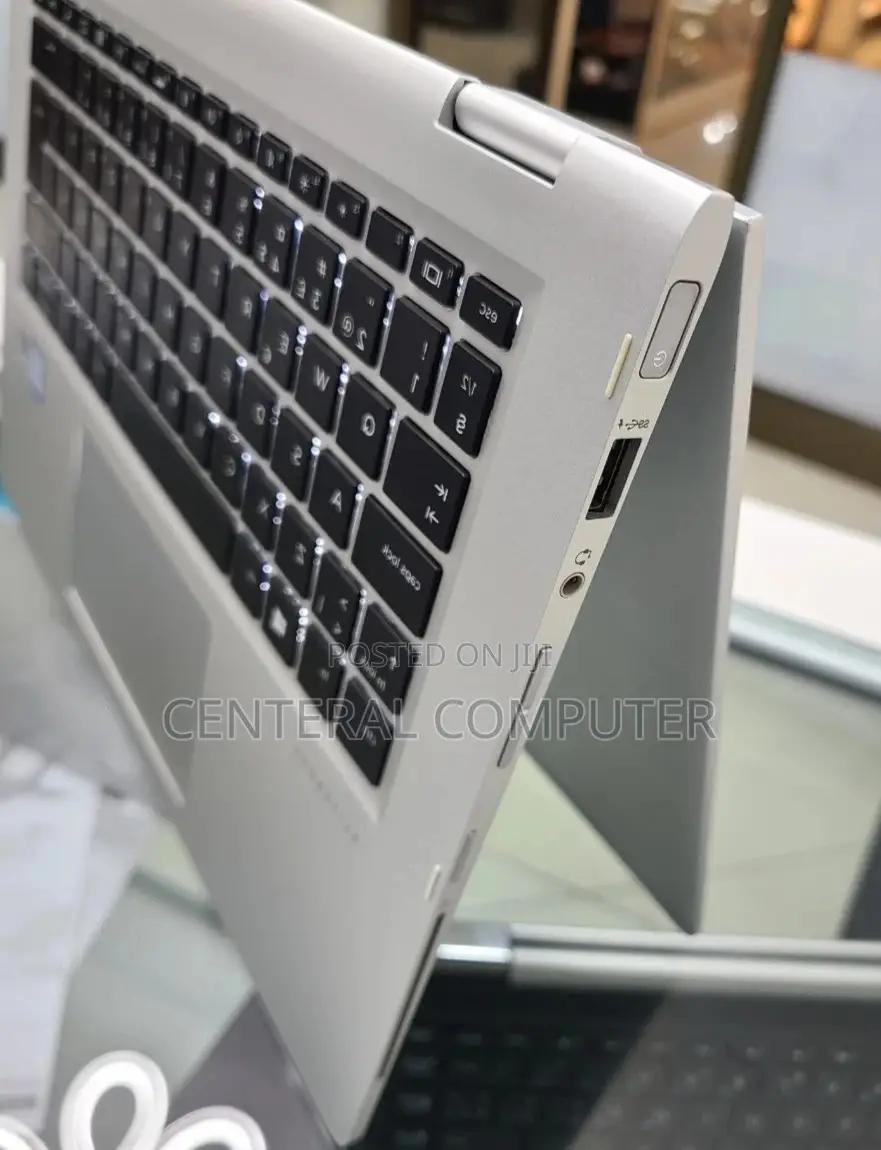 New Laptop HP EliteBook X360 1030 G2 8GB Intel Core I5 SSD 512GB