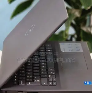 New Laptop Dell Vostro DVCI316 8GB AMD Ryzen 5 SSD 512GB