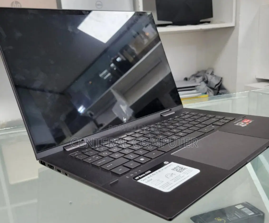 New Laptop HP Envy X360 16GB AMD Ryzen 7 SSD 512GB