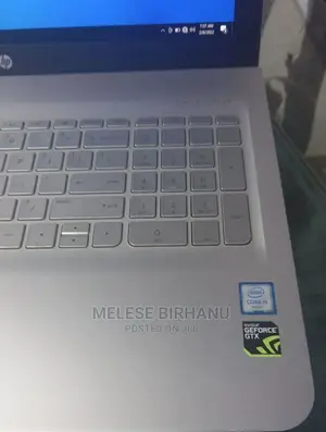 New Laptop HP Envy 15 8GB Intel Core i5 SSHD+SSD 1T