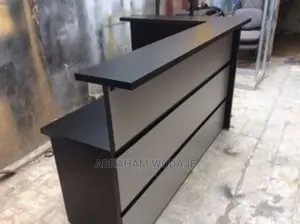 Photo - Smart Recaption Desk