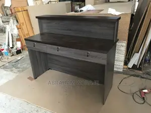 Smart Recaption Desk