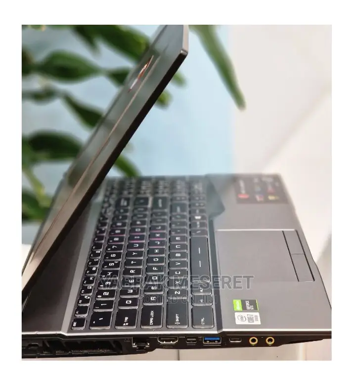 New Laptop MSI 16GB Intel Core I7 SSD 512GB