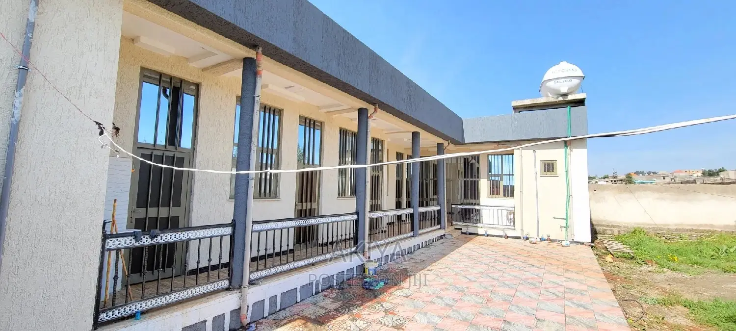 4bdrm House in House, Oromia-Finfinne for sale