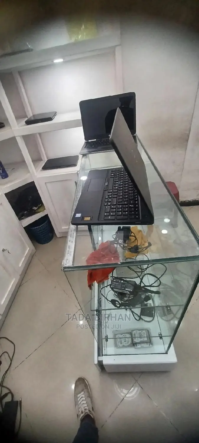 Laptop Dell Latitude 5310 16GB Intel Core I5 SSD 256GB