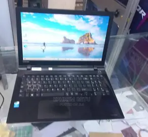 Laptop Toshiba Satellite C850 4GB Intel Core I3 HDD 500GB