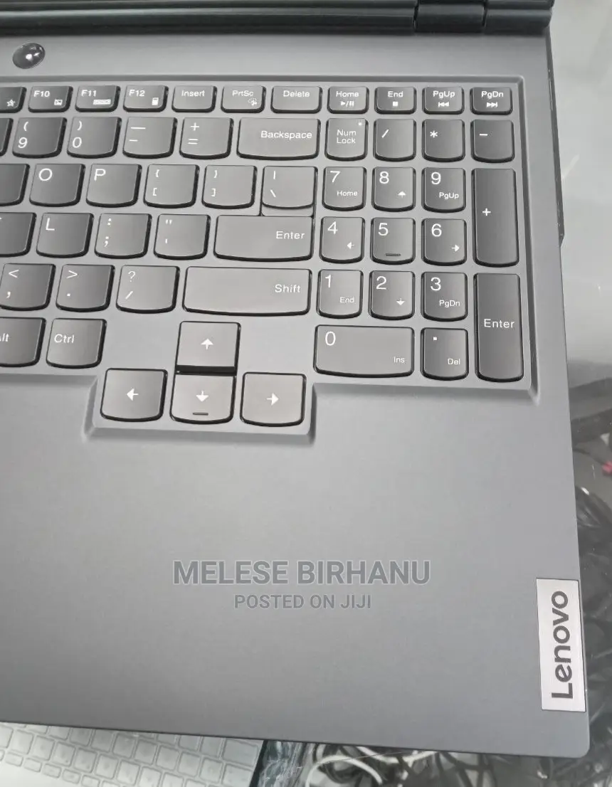 New Laptop Lenovo Legion 5 8GB AMD Ryzen 5 SSHD+SSD 256GB