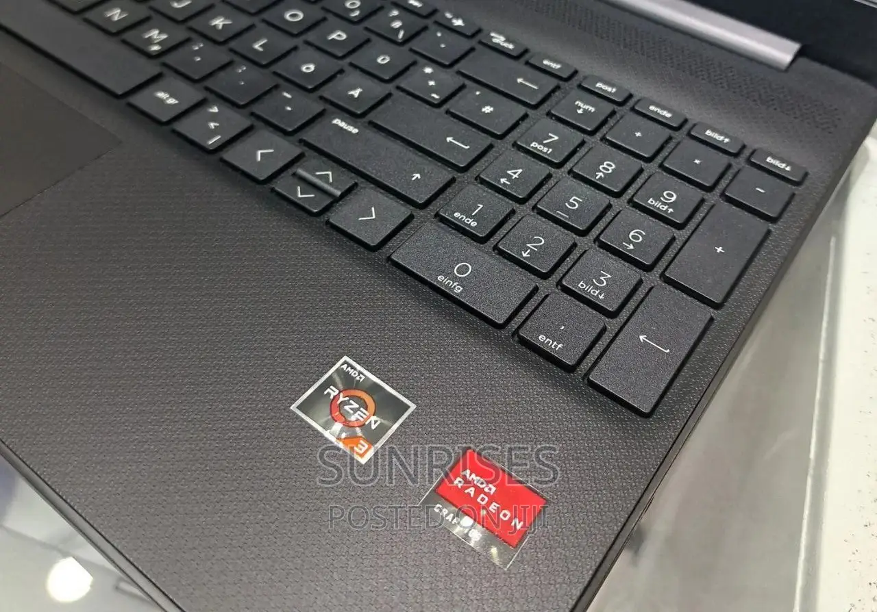 New Laptop HP Stream Notebook 8GB AMD Ryzen 3 SSD 256GB