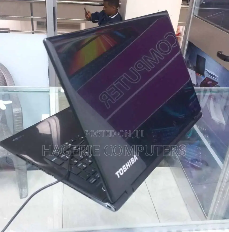 New Laptop Toshiba Satellite Pro L300 4GB Intel Core I3 HDD 500GB