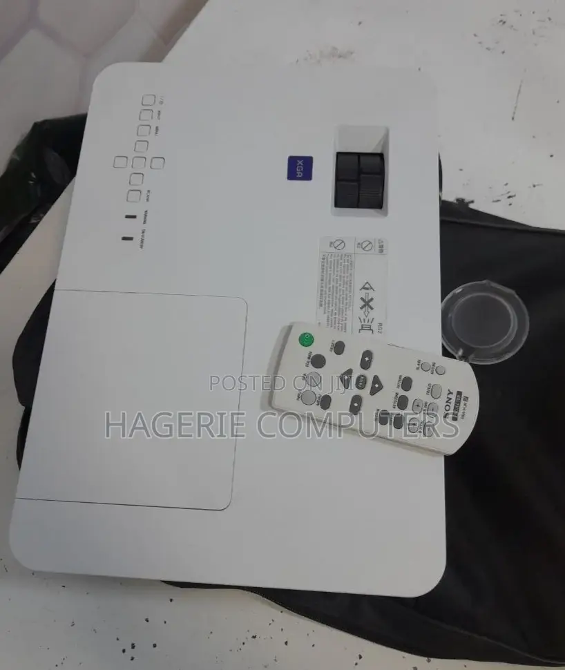 New Best SONY Pprojector Model VPL-Dx221