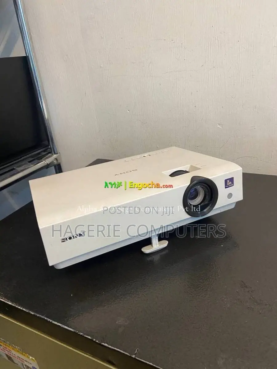 Brand New SONY Vpl-dx100 Projector