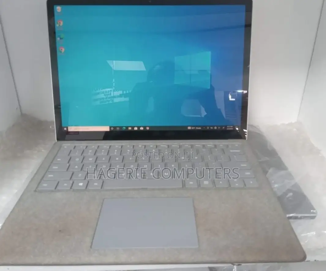 New Laptop Microsoft Surface Laptop SE 8GB Intel Core I5 SSD 128GB