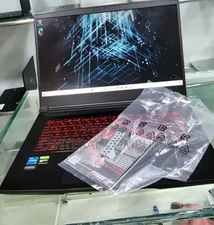 New Laptop MSI 8GB Intel Core I5 SSD 256GB