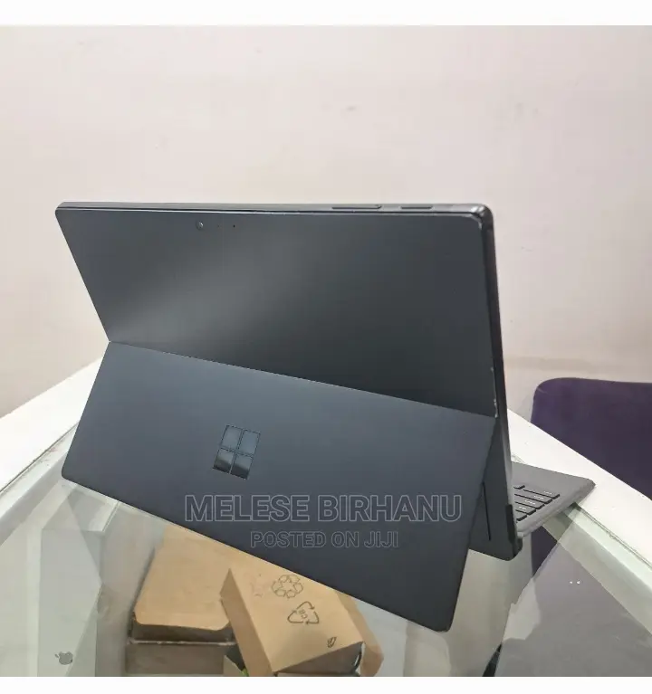 New Laptop Microsoft Surface Pro 6 8GB Intel Core i5 SSD 256GB