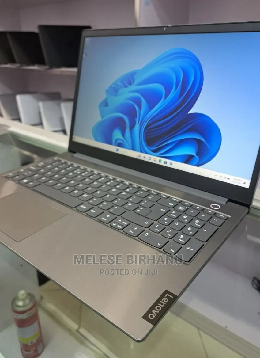 New Laptop Lenovo ThinkBook 15 8GB Intel Core i5 SSD 512GB