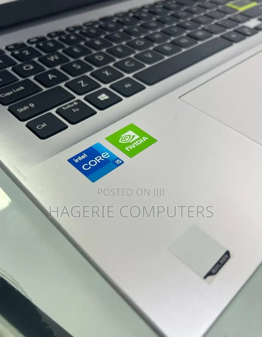 New Laptop Asus VivoBook 15 X505BA 16GB Intel Core I5 SSD 512GB