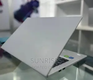 Photo - New Laptop Asus VivoBook 15 X540NA 16GB Intel Core I5 SSD 512GB