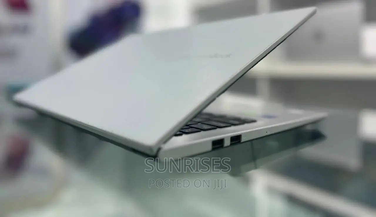 New Laptop Asus VivoBook 15 X540NA 16GB Intel Core I5 SSD 512GB