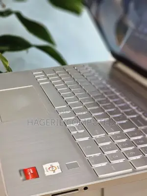 New Laptop HP 15 8GB AMD SSD 256GB